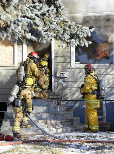 Police fire and EMS responded to a house fire on Garnet St. in Regina November 19, 2015.