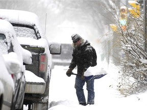 Many Reginans voluntarily clear their sidewalks and those of their neighbours, but there have been calls for a bylaw backed by fines.