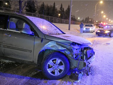 Regina police were on the scene of multi-vehicle accident on Lewvan Drive between Dewdney Avenue and 11th Avenue at approximately 10:15 pm in Regina on January 14, 2016.