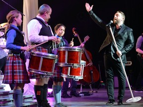 Johnny Reid performs at the Conexus Arts Centre in Regina on Tuesday.