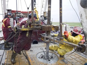 Oilfield workers, like this drilling crew near Weyburn, are increasingly out of work and receiving Employment Insurance benefits. E! recipients increased 41 per cent in January over January 2015.