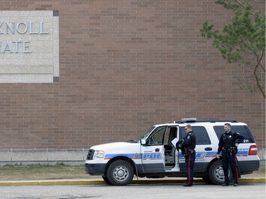 A bomb threat at Winston Knoll Collegiate  prompted classes to be cancelled for the afternoon on Monday in Regina.