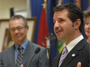 Regina City Manager Glen Davies (left) and Mayor Pat Fiacco in 2008.