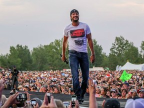 Luke Bryan wows the crowd at Day 3 of Country Thunder at Prairie Winds Park in Calgary on Sunday.