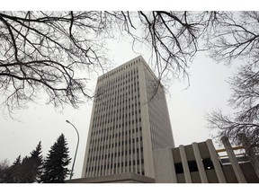 The union representing the City of Regina's inside workers says contract talks are deadlocked and it wants a mediator or conciliator appointed.
