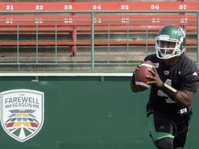 Saskatchewan Roughriders quarterback Darian Durant says he can wait until after the 2016 season for contract details to be addressed.