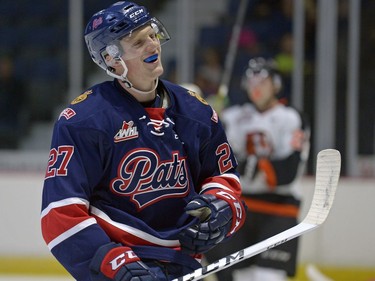 Regina Pats forward Austin Wagner  has signed an entry level contract with the NHL's Los Angeles Kings.