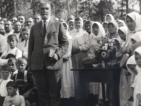 Doukhobour leader Peter Verigin with his followers in British Columbia, where they relocated after leaving Saskatchewan.