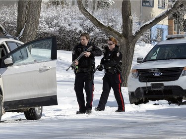 Regina Police Members executed a high-risk takedown of a vehicle suspected in an incident that took place on Albert Street early Tuesday afternoon. According to police, a complaint came in at 12:44 p.m. of a woman chasing someone with a bat on the 1200 block of Albert Street before jumping in a vehicle and leaving the scene. A witness said there might have been a firearm inside the vehicle as well. Eventually, a vehicle matching that description was located in the 3800 block of Regina Avenue. Two people were taken into custody after bats were found in the vehicle but eventually released after when police could not locate the original complainants.