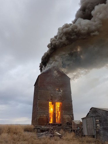 A grain elevator between Elrose and Rosetown in west-central Saskatchewan was burned to the ground April 4, 2017. The owner was unable to find a museum or any other entity to take it on and the building was becoming dangerous. Photos courtesy Stuart Lawrence.