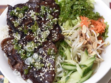 Pork-topped vermicelli noodles at Quan Ngon.