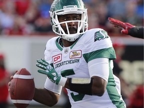 Kevin Glenn and the Saskatchewan Roughriders' offence need to boost their production on the road, according to columnist Rob Vanstone.