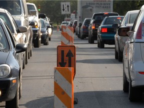 REGINA, SK.: SEPTEMBER 25, 2009 -- Traffic is bumper to bumper both ways on Friday afternoon on Broad Street at College Avenue due to road construction in Regina Sept 25, 2009.  (Don Healy / Leader-Post)  (Story by Joe Couture)  (NEWS)
Don Healy, Regina Leader-Post