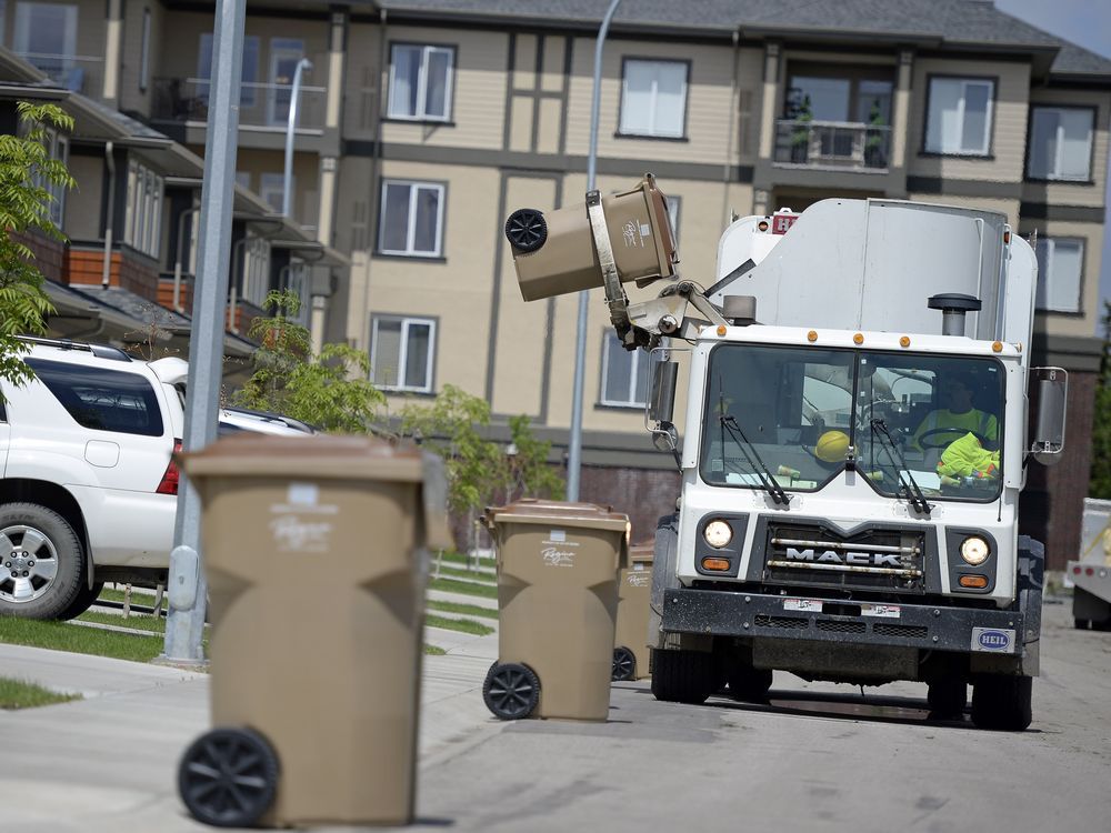 Council throws out 'garbage war' worries as biweekly pickup passes ...