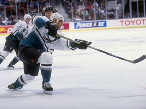 Regina Pats alumnus Stu Grimson, shown with the Anaheim Ducks in 1998, is to play in the All-Star Celebrity Classic oldtimers game Feb. 17 at Mosaic Stadium.