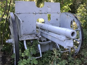 REGINA, SASK :  -- This First World War cannon is caught in the middle of a dispute between some Fort Qu'Appelle legion members and Weyburn resident Dan Cugnet. It's seen here in the yard of Jack Lowe. (Photo submitted by Dan Cugnet.)