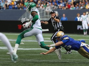 Winnipeg quarterback Matt Nichols couldn't stop Saskatchewan defensive end Wllie Jefferson from scoring in Saturday's Banjo Bowl.