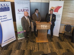 BESTPHOTO SASKATOON,SK--NOVEMBER 13/2018-1114 news SARM- SUMA President Gordon Barnhart, left to right, SARM President Ray Orb and President Saskatchewan School Boards Association Shawn Davidson during a media event at SARM convention at TCU Place in Saskatoon, SK on Monday, November 13, 2018.