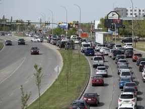 Construction on Lewvan Drive near Dewdney Avenue has traffic backed up due to lane closures in Regina. Come Monday, the city will try a new method of moving traffic.