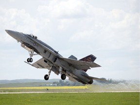 A CF-18 from Cold Lake, Alberta takes off during the Saskatchewan Airshow held at 15 Wing Moose Jaw.