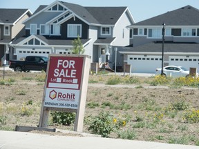 REGINA, SASK : August 21, 2019  -- A residential lot sits vacant in Regina's southeast. BRANDON HARDER/ Regina Leader-Post