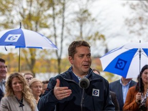 Leader of Canada's Conservatives Andrew Scheer campaigns for the upcoming election in Fredericton, New Brunswick, Canada October 18, 2019.  REUTERS/Carlos Osorio