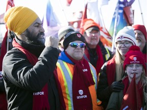 Federal NDP Leader Jagmeet Singh visits the picket line at the Co-op Refinery in Regina, standing for support of locked-out Unifor members on Monday, February 3, 2020.   TROY FLEECE / Regina Leader-Post