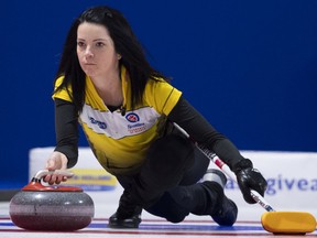 Manitoba skip Kerri Einarson has advanced to Sunday night's final at the Scotties Tournament of Hearts in Moose Jaw.