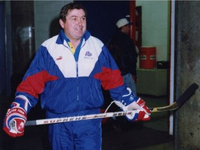 Bill Hicke as the Regina Pats' head coach, Nov. 19, 1992. File photo by Don Healy.