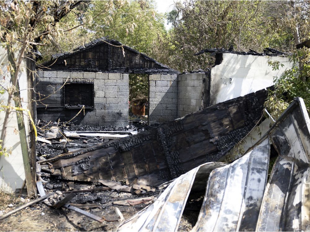 Regina fire department responds to four garage fires over weekend