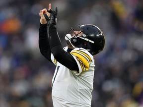 Ben Roethlisberger and the Pittsburgh Steelers are to face the host Kansas City Chiefs in the NFL playoffs on Sunday.