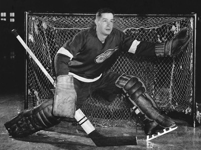 Canadian professional hockey player Terry Sawchuk , goaltender for News  Photo - Getty Images