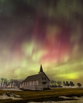 The Northern Lights on March 30, 2022 near Blackstrap Lake.  By Saskatoon photographer Dale Boan.