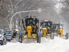 The majority of people in Regina woke up to needing to clear snow in way or another on Thursday, April 14, 2022.
