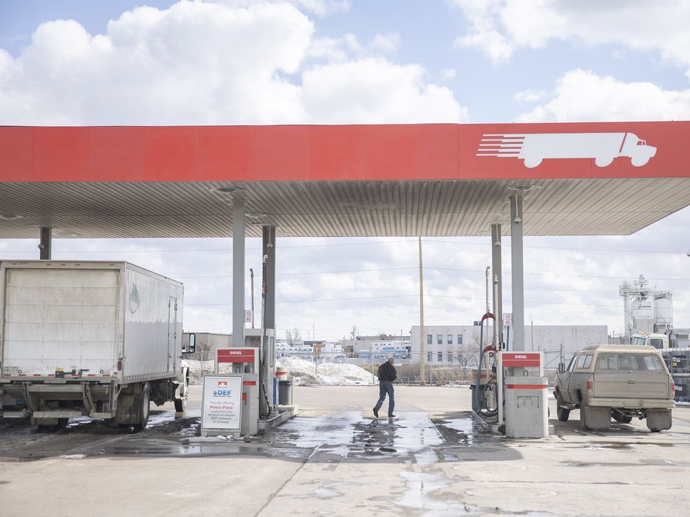 Les prix élevés du carburant créent des malheurs pour la Saskatchewan.  camionneurs, transporteurs