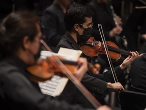 L'Orchestre symphonique de Regina se produit lors d'une répétition générale pour leur interprétation de la Symphonie no 9 de Beethoven au Conexus Arts Centre le 14 mai 2022 à Regina.