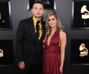 Kane Brown (kiri) dan Katelyn Jae menghadiri Grammy Awards 2019 di Los Angeles.