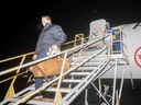 Zach Collaros dan Winnipeg Blue Bombers tiba di Regina pada hari Selasa sebelum pertandingan Piala Grey hari Minggu.