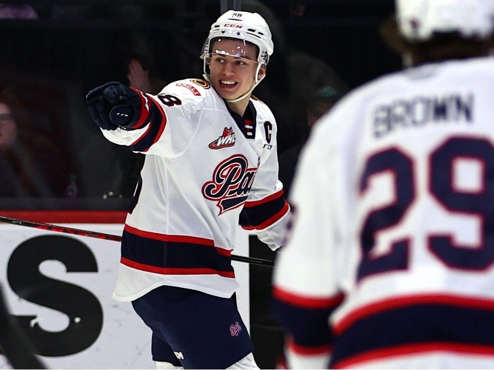 Connor Bedard makes a world of difference to Regina Pats
