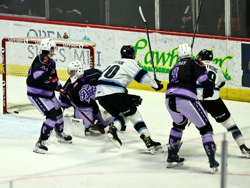 Lethbridge Hurricanes defeat Medicine Hat Tigers 3-0