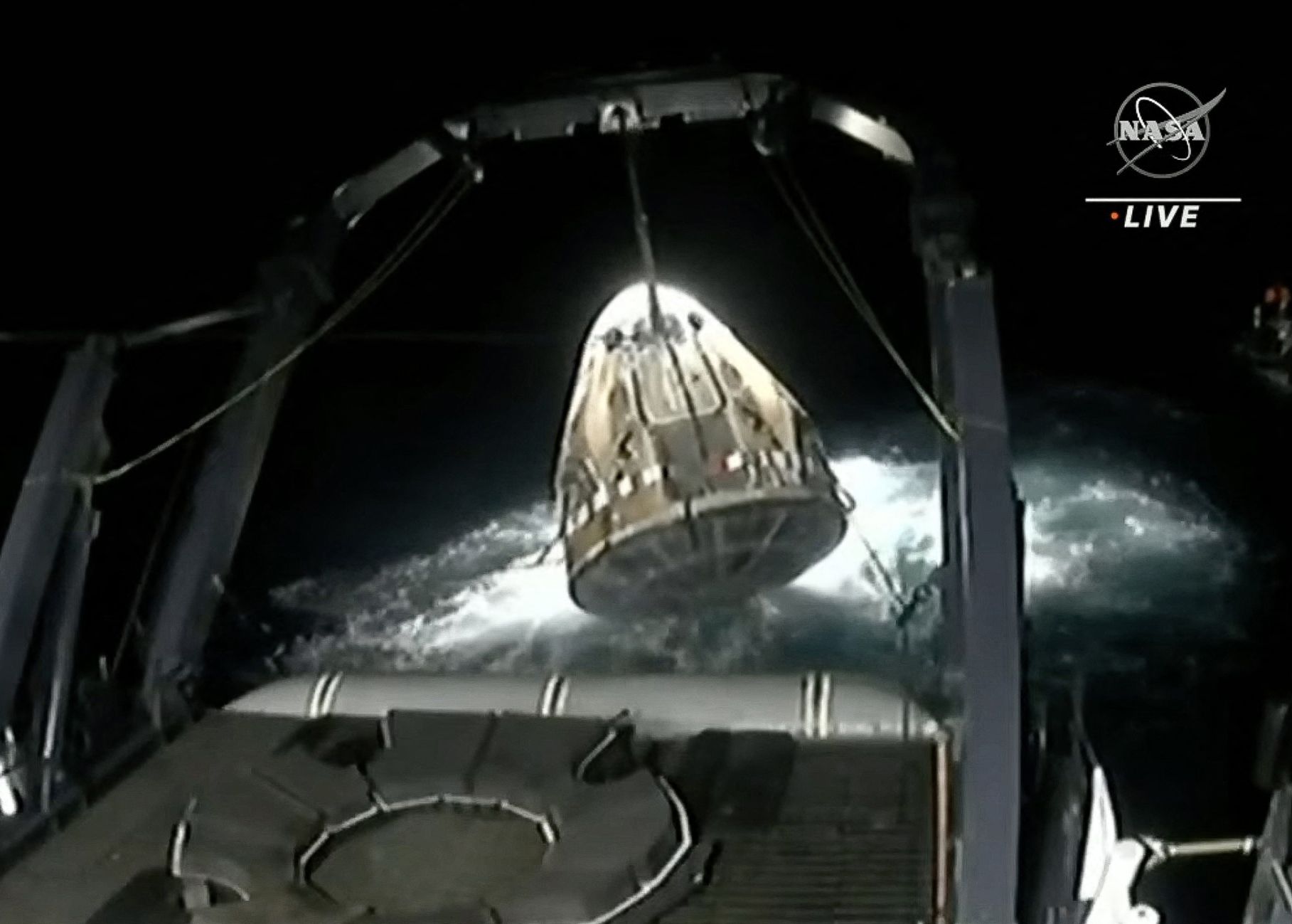 Four Astronauts Return To Earth In SpaceX Capsule To Wrap Up Six-month ...