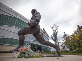 ‘He lit up our organization’: Roughriders to honour late running back ...
