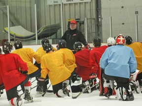 Bernie Lynch coaching a Superior International Hockey League team in 2020