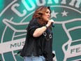 Jo Dee Messina.