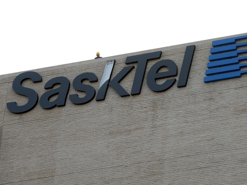 SaskTel cellular customers have had service fully restored after a day-long outage.