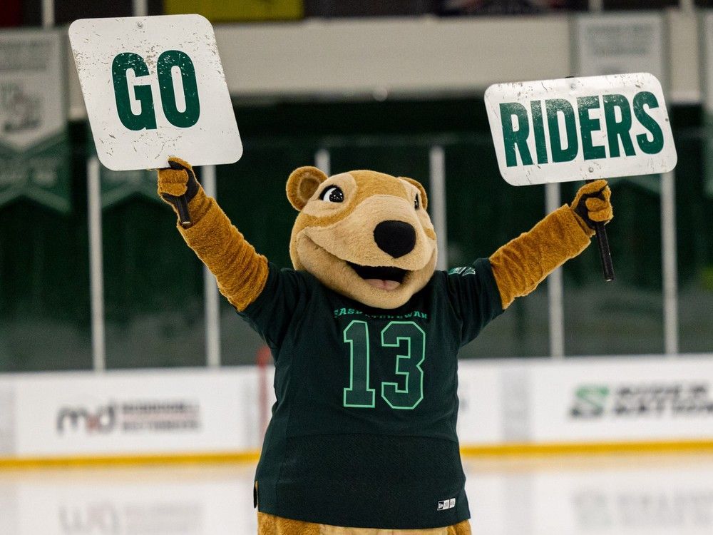 Gainer the gopher gets some ice time at the third annual Winter Classic hockey game in 2025.