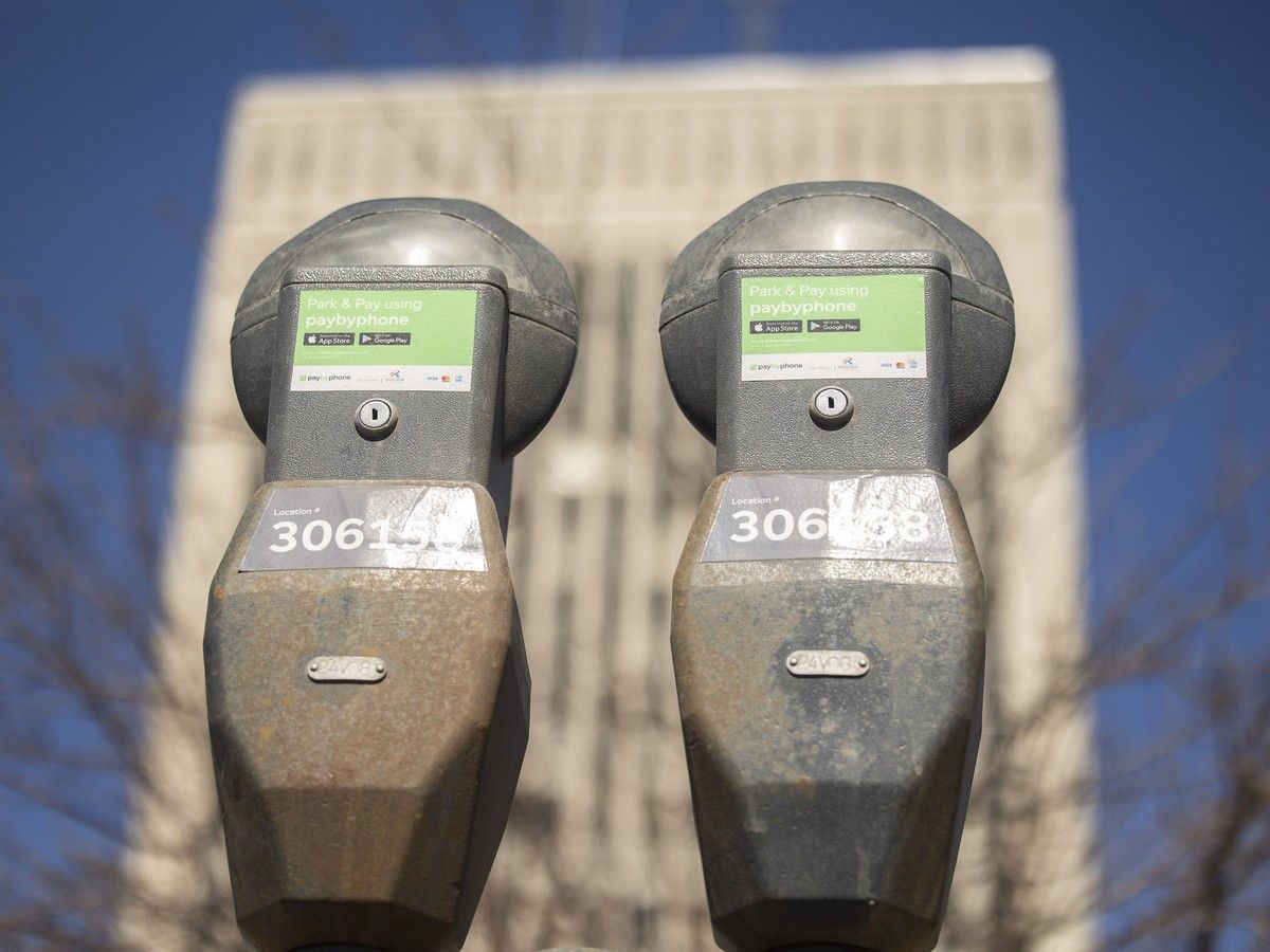The city is looking to shift gears on an unpopular decision to no longer accept coins at parking meters by adding a low-technology method.