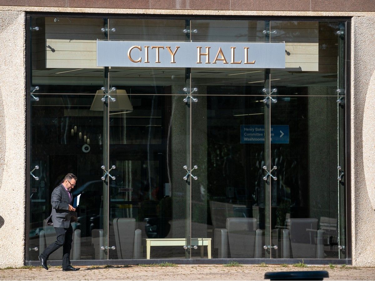 Motion delayed on ending work-from-home practice for city employees ...