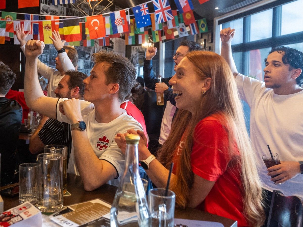 Regina soccer fans cheer on Canada's team in FIFA World Cup