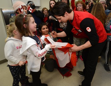 Scott Moir meets with excited fans after arriving at London International Airport on Monday February 26, 2018 back from the Olympic games where they won gold in the ice dance MORRIS LAMONT/THE LONDON FREE PRESS /POSTMEDIA NETWORK